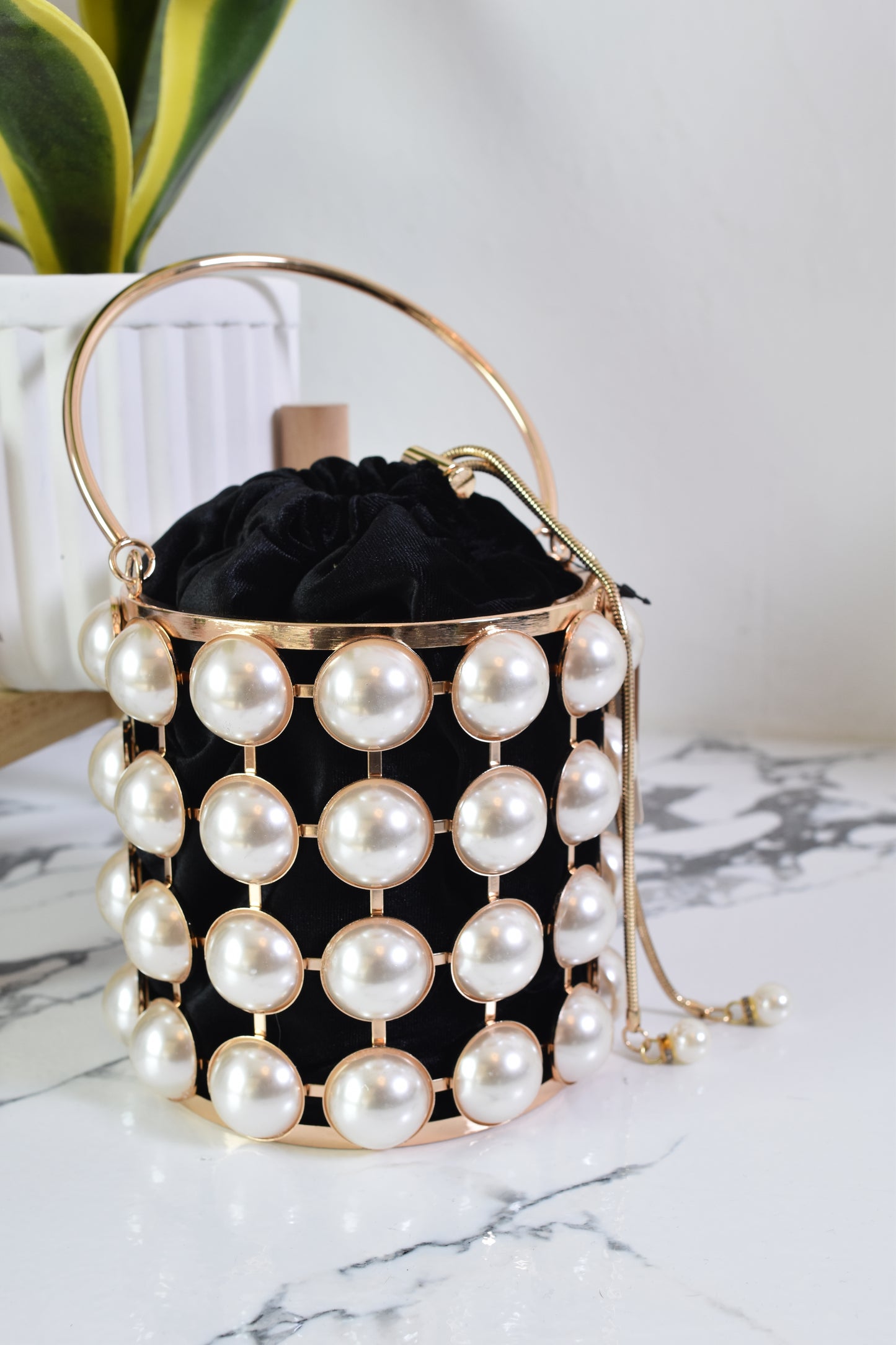 The Pearl Purse